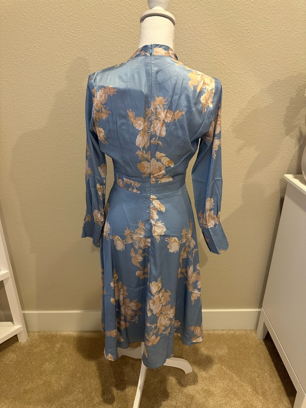 Chicwish Blue and Cream Floral Long Sleeve Midi Dress - Picture 2 of 3